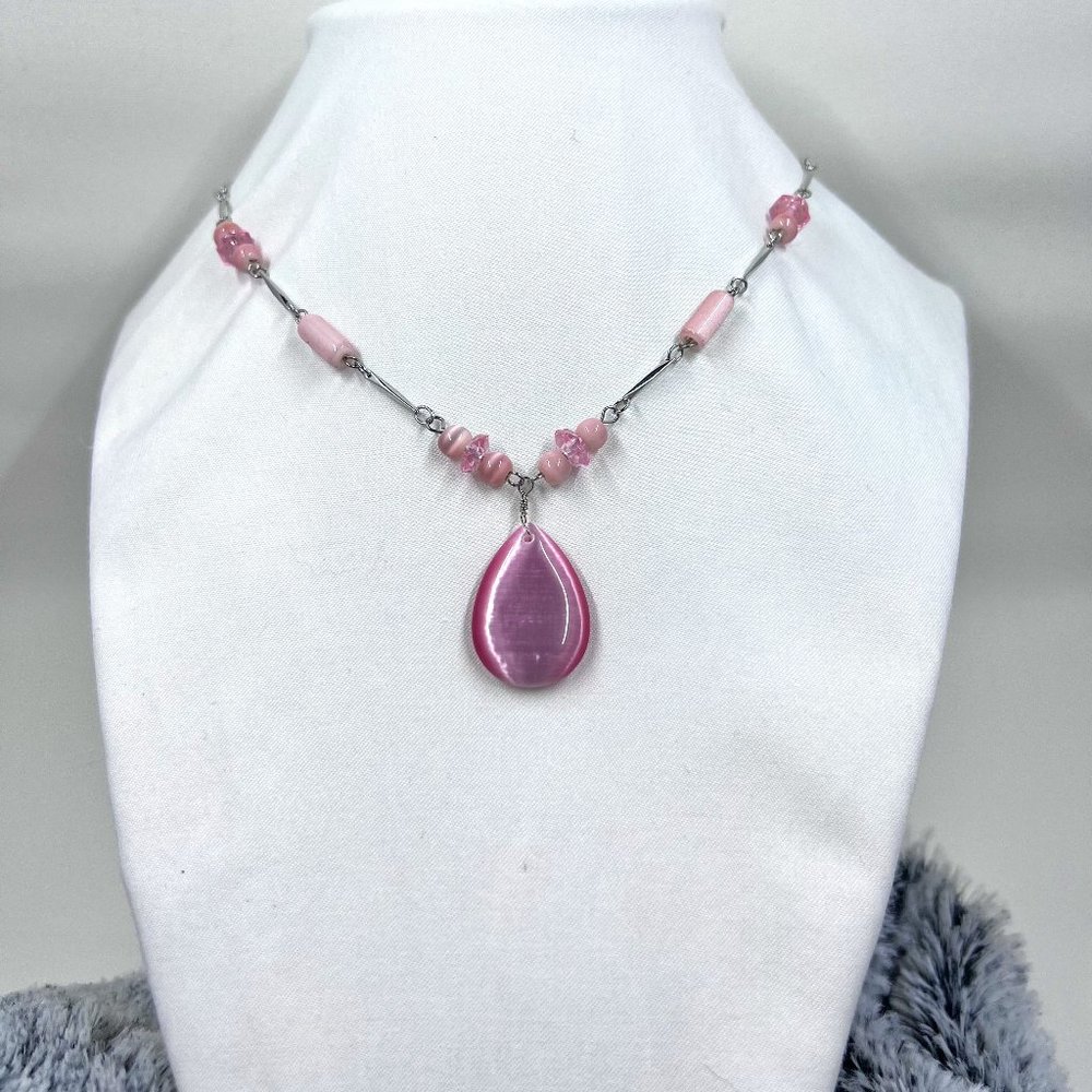 NY Silver Toned 14” Necklace with Pink Tigers Eye Pendant and Beading